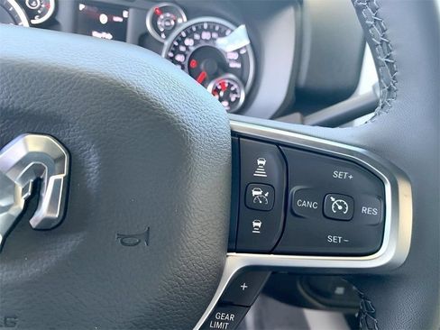 New 2026 RAM 2500 Big Horn AWD/4WD image 34