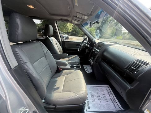 Used 2003 Honda CR-V EX image 17