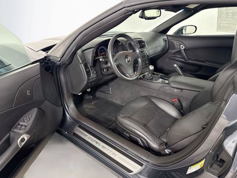 Used 2012 Chevrolet Corvette Coupe RWD image 3