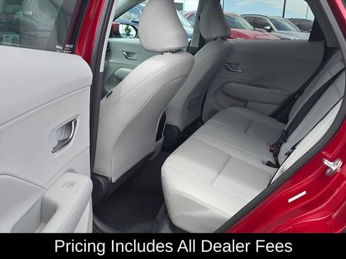 Used 2024 Hyundai Kona Limited AWD/4WD image 12