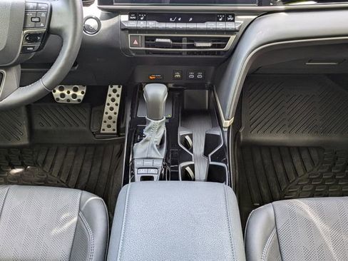 Used 2025 Toyota Camry XSE FWD image 23