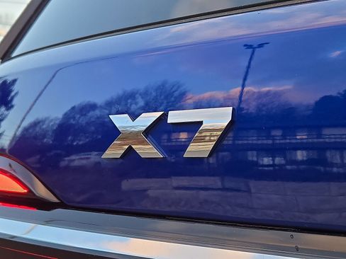 Used 2024 BMW X7 M60i w/ Executive Package image 31