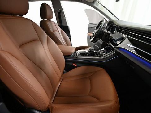 Used 2022 Audi Q8 Premium Plus w/ Premium Plus Package image 27