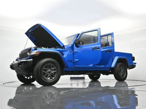 New 2026 Jeep Gladiator Sport AWD/4WD image 48