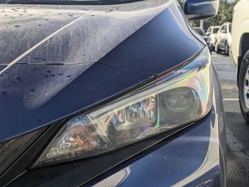 Used 2025 Nissan Leaf S image 5