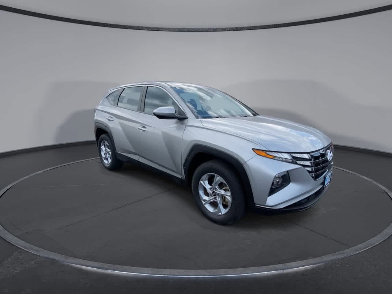 Used 2023 Hyundai Tucson SE AWD/4WD image 2