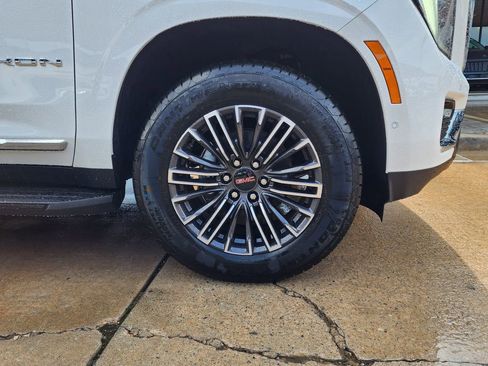 New 2026 GMC Yukon Elevation AWD/4WD image 56