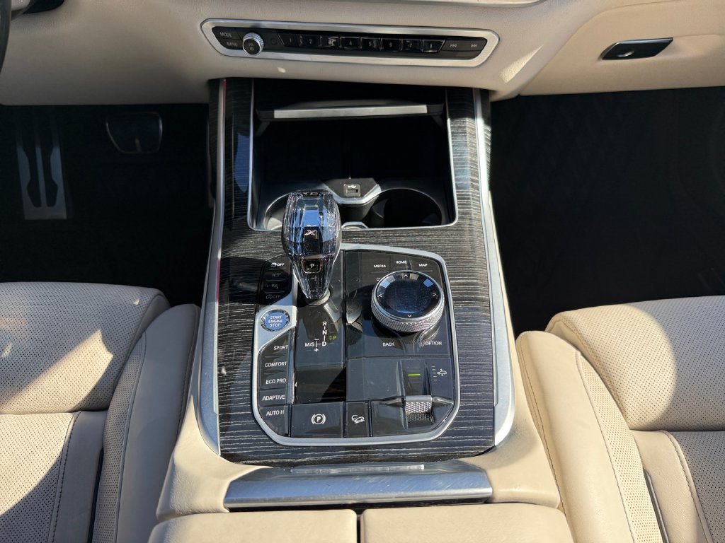 Used 2022 BMW X7 M50i AWD/4WD image 15