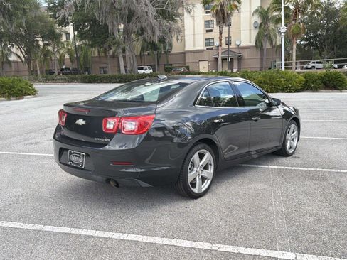 Used 2015 Chevrolet Malibu LTZ FWD image 4