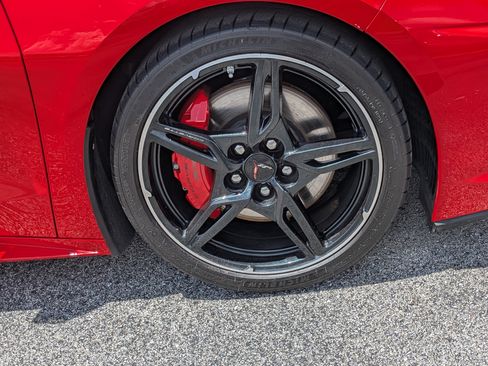 Used 2021 Chevrolet Corvette Stingray Preferred Cpe w/ Z51 Performance Package RWD image 11