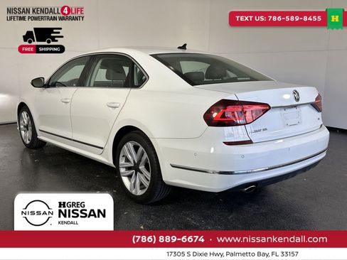 Used 2017 Volkswagen Passat 1.8T SEL Premium image 8