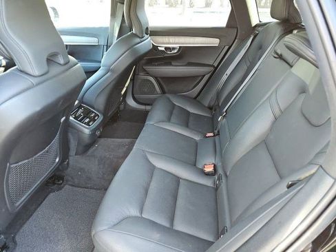 Used 2023 Volvo V90 B6 Cross Country Plus AWD/4WD image 19