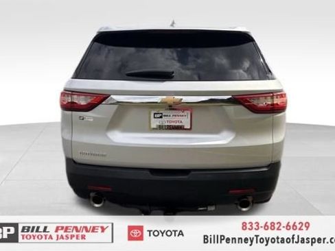 Used 2019 Chevrolet Traverse LS FWD image 4