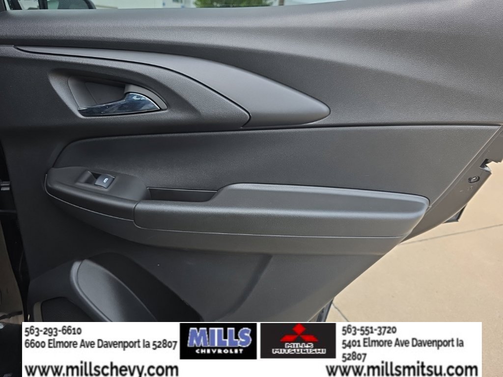 Used 2024 Chevrolet TrailBlazer LT w/ LT Cold Weather Package FWD image 18