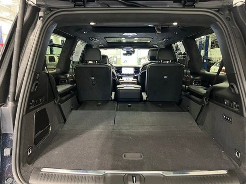 New 2025 Jeep Grand Wagoneer Series III w/ HD Trailer Tow Package image 23