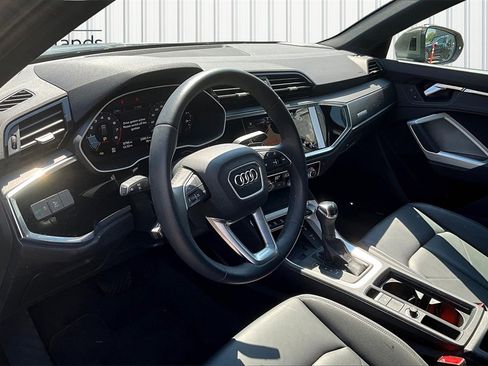 Certified 2025 Audi Q3 2.0T Premium Plus w/ Premium Plus Package image 17