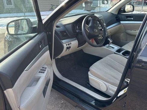 Used 2014 Subaru Outback 2.5i image 5