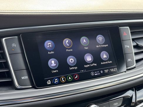 Used 2024 Buick Enclave Avenir w/ Avenir Technology Package image 22