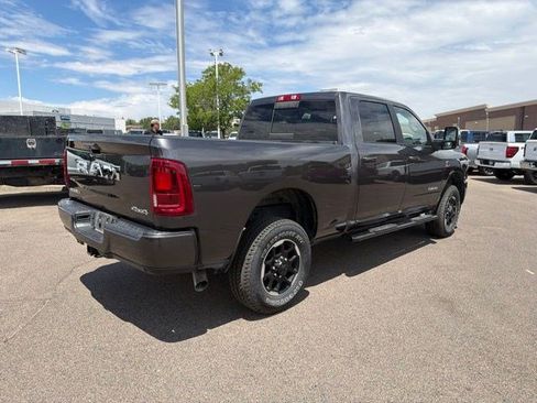 Used 2025 RAM 2500 Laramie AWD/4WD image 5