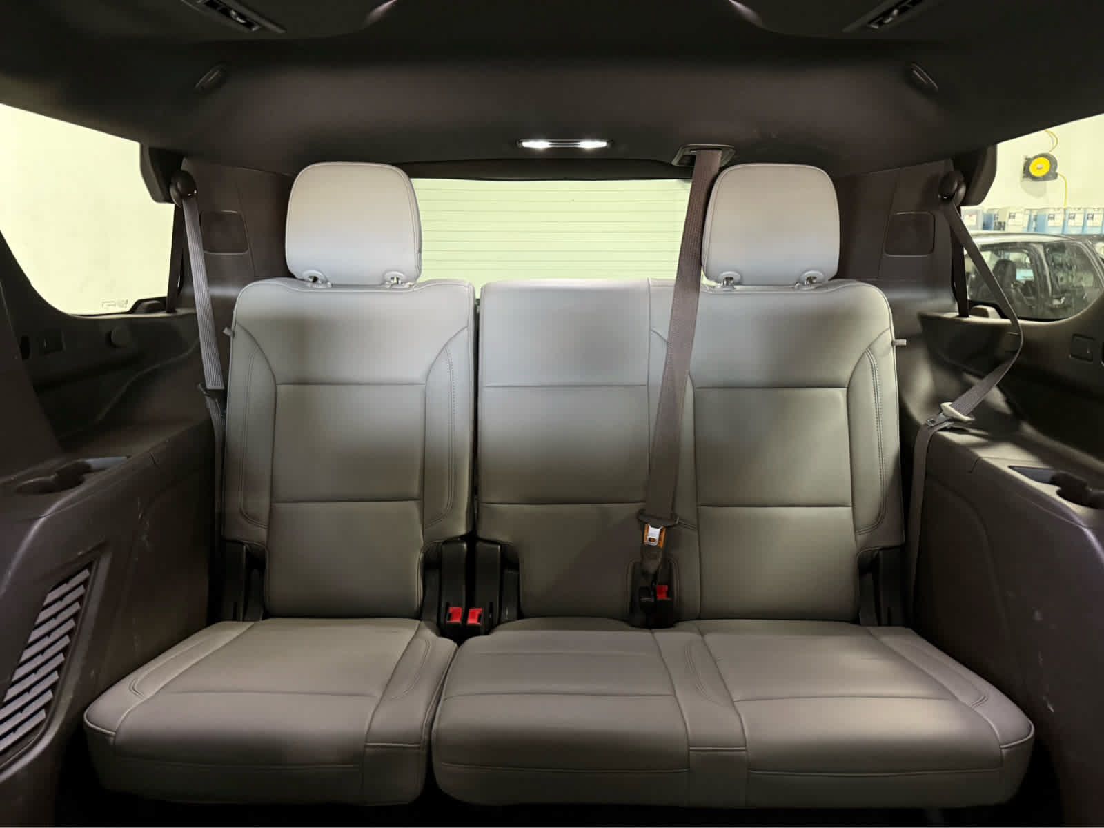 Used 2021 Chevrolet Tahoe Z71 w/ Rear Media and Nav Package AWD/4WD image 15