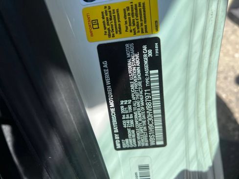 Used 2017 BMW M2 RWD image 23