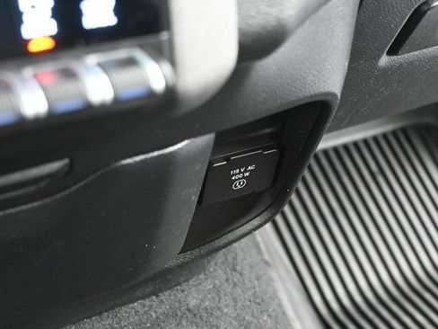 Used 2025 RAM 1500 Warlock AWD/4WD image 26