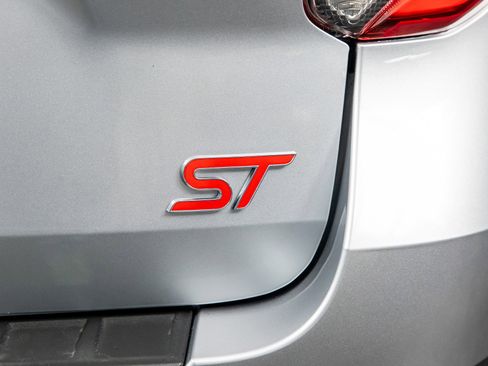 Used 2022 Ford Explorer ST w/ Equipment Group 401A image 18