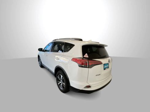 Used 2018 Toyota RAV4 XLE w/ Plus Extra Value Package image 6