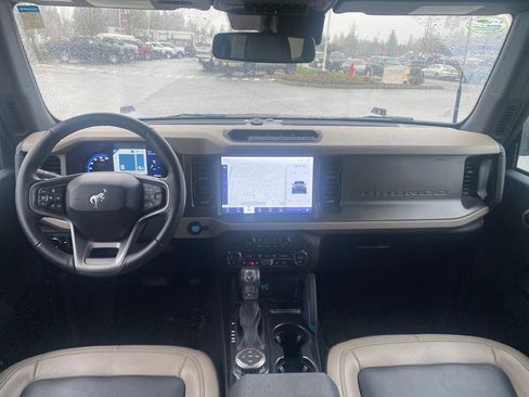 Certified 2024 Ford Bronco Wildtrak image 6