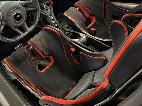 Used 2021 McLaren 765LT RWD image 33