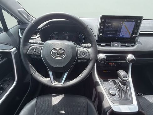 Used 2022 Toyota RAV4 Limited AWD/4WD image 19
