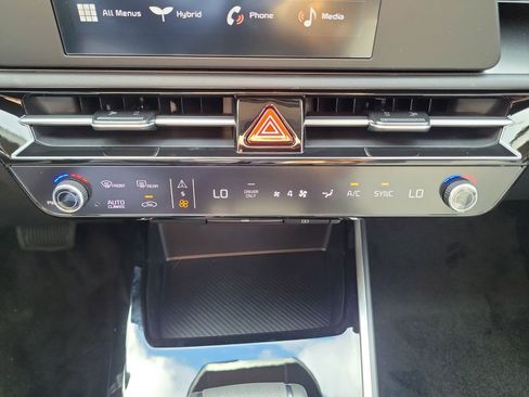 New 2026 Kia Niro LX FWD image 32