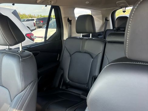 Used 2023 Honda Pilot EX-L image 3