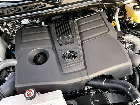 Certified 2025 Toyota Tundra SR5 image 32