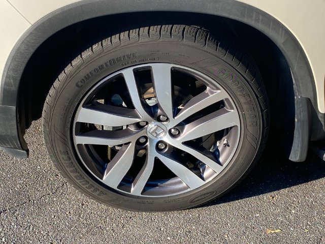 Used 2018 Honda Pilot Elite image 5