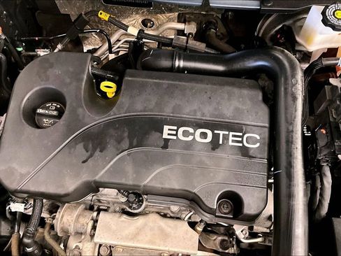 Used 2022 Chevrolet Equinox LS w/ LS Convenience Package image 31