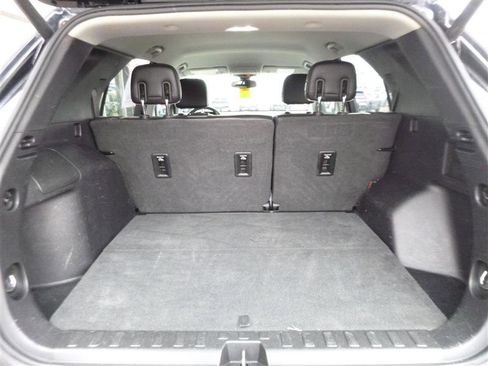 Used 2018 Chevrolet Equinox Premier image 19