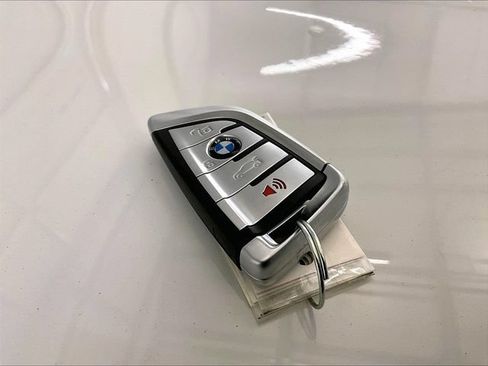 Used 2019 BMW X5 xDrive40i w/ Convenience Package AWD/4WD image 9