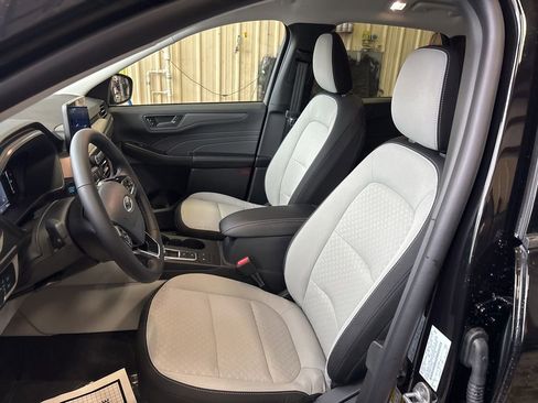 New 2026 Ford Escape Active w/ Cold Weather Package image 23