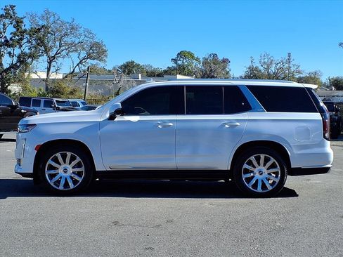 Used 2022 Cadillac Escalade Premium Luxury Platinum w/ Heavy-Duty Trailer Package image 4