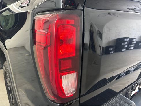 Used 2019 GMC Sierra 1500 Elevation w/ Elevation Value Package AWD/4WD image 32