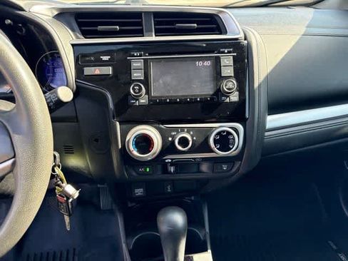 Used 2019 Honda Fit LX image 20