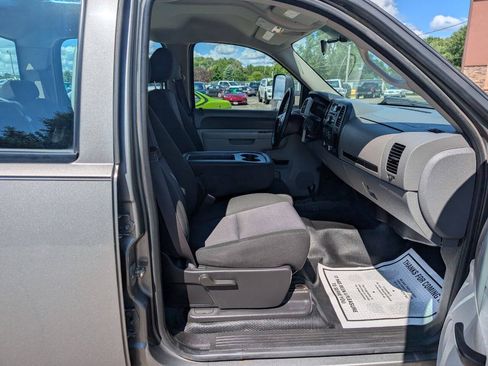Used 2014 Chevrolet Silverado 3500 W/T AWD/4WD image 13