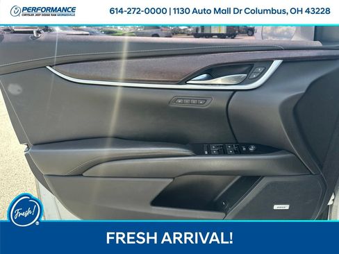 Used 2019 Cadillac XTS Luxury AWD/4WD image 11