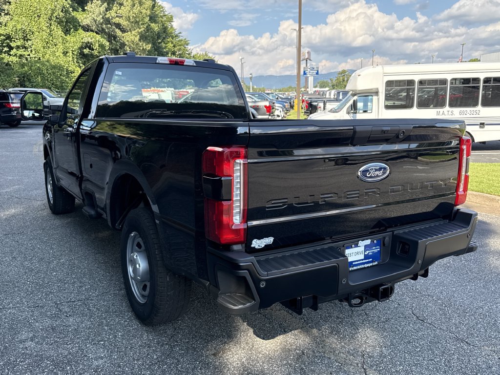 New 2026 Ford F350 XL w/ 360-Degree Camera Package RWD image 5