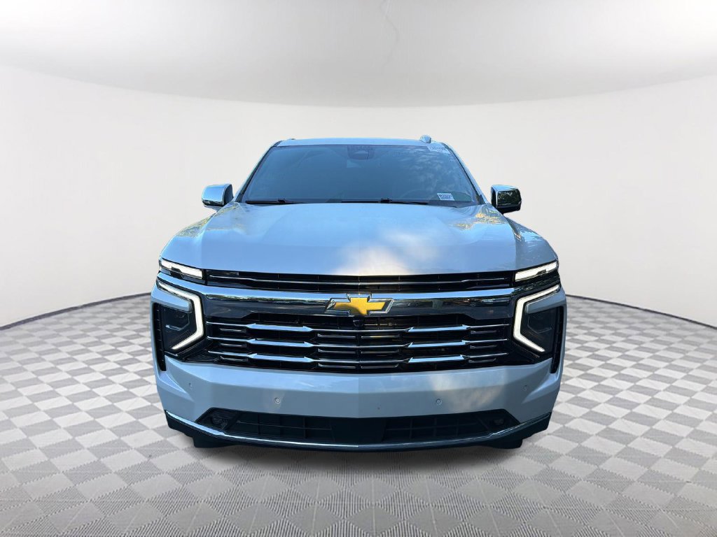 Used 2025 Chevrolet Tahoe Premier w/ Sun And Tow Package RWD image 2