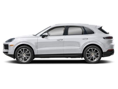 Certified 2024 Porsche Cayenne image 3