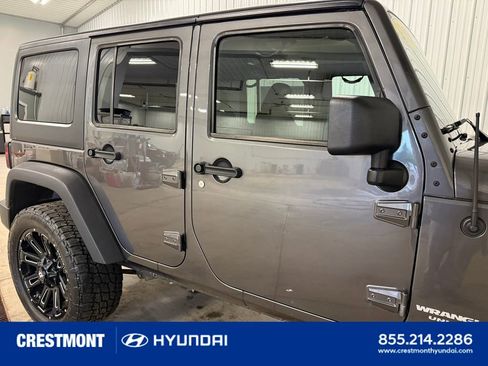 Used 2014 Jeep Wrangler Unlimited Rubicon w/ Max Tow Package AWD/4WD image 14