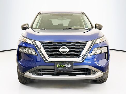 Used 2023 Nissan Rogue S AWD/4WD image 2