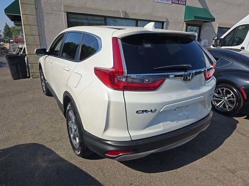 Used 2018 Volvo XC60 T5 Momentum w/ Convenience Package AWD/4WD image 14